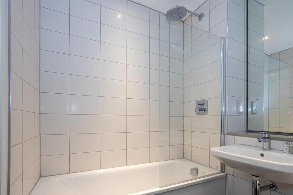 Stunning 2 Bedroom Apartment مانشستر المظهر الخارجي الصورة