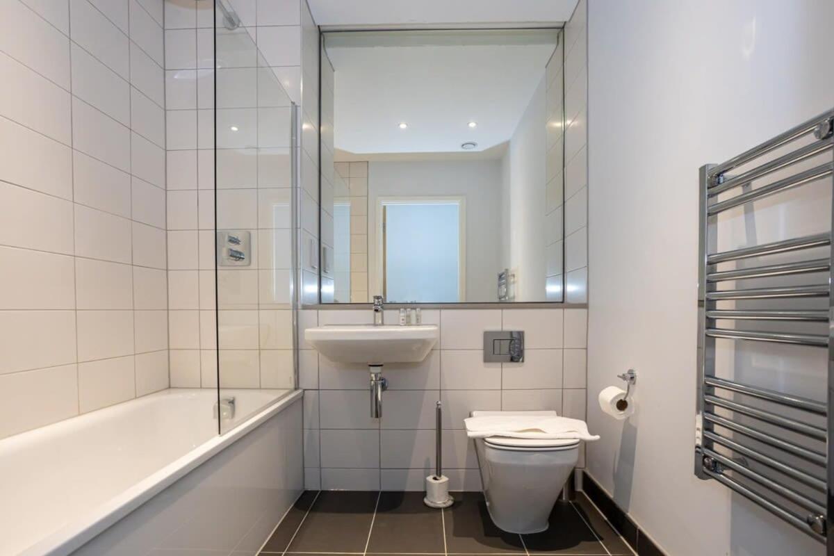Stunning 2 Bedroom Apartment مانشستر المظهر الخارجي الصورة